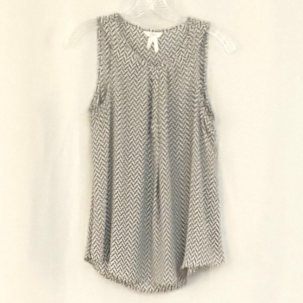 Candie’s Sleeveless Blouse